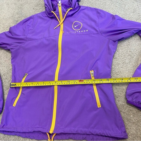 Nike Livestrong purple yellow full zip hooded athletic sports windbreaker Sz M - Picture 14 of 15